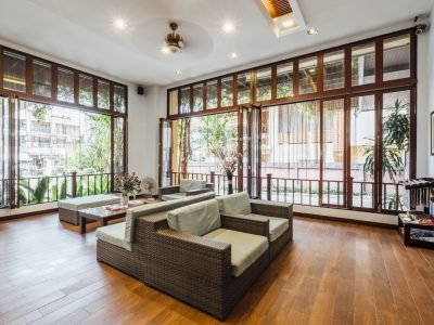 lobby living room in hotel